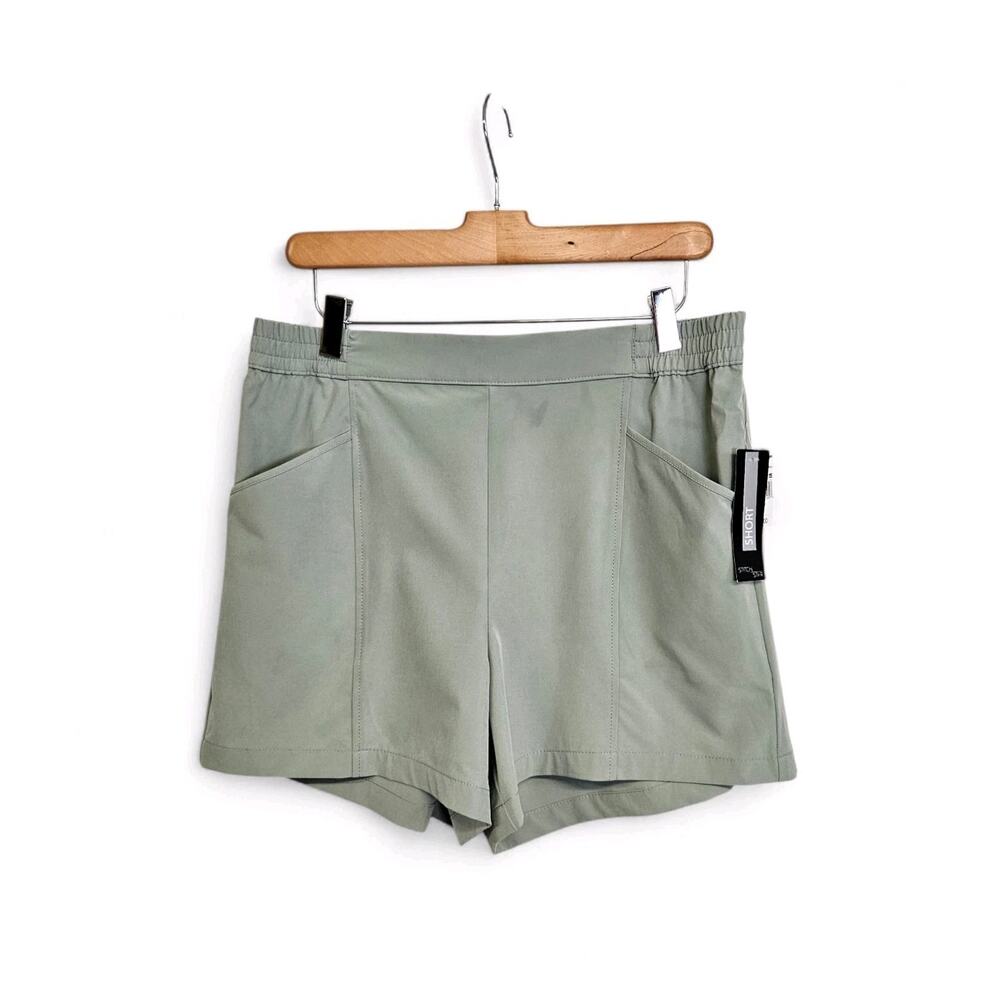 Stitch Star Light Green Elastic Waist High Rise 4" Shorts Women's Medium NWT